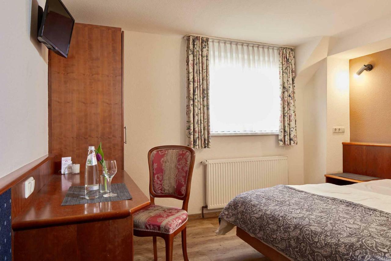 Hotel Eisenbahn Karlstadt Esterno foto