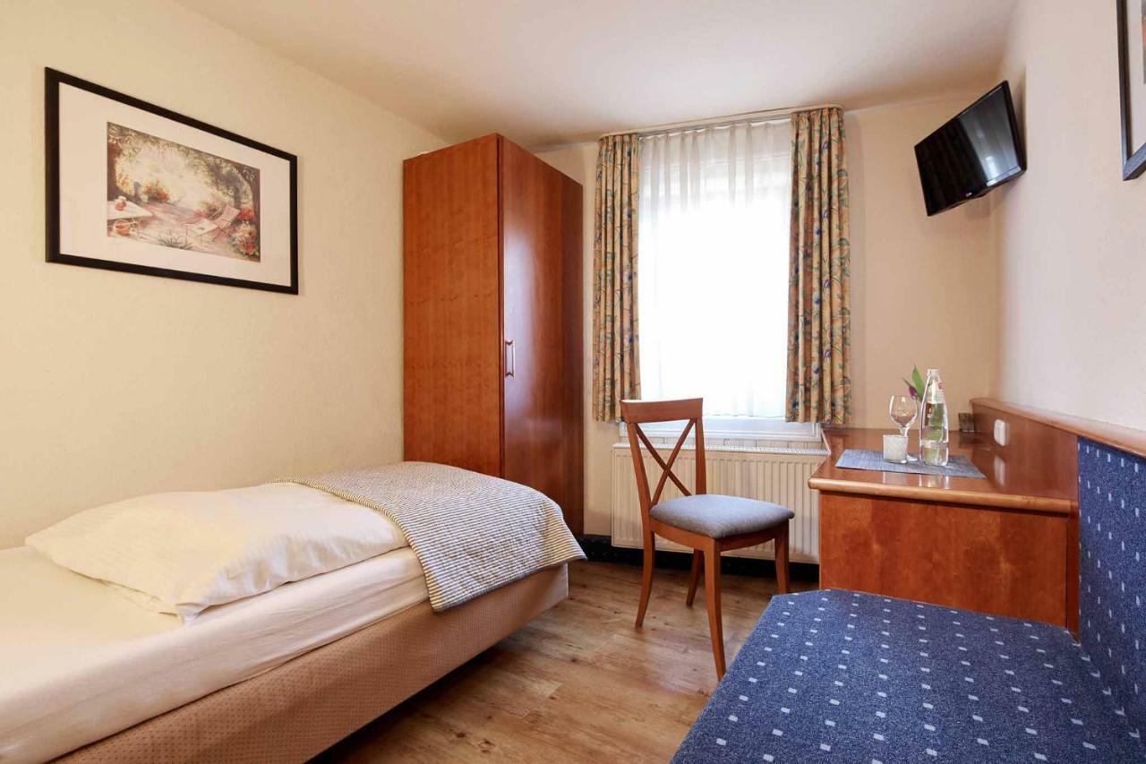 Hotel Eisenbahn Karlstadt Esterno foto